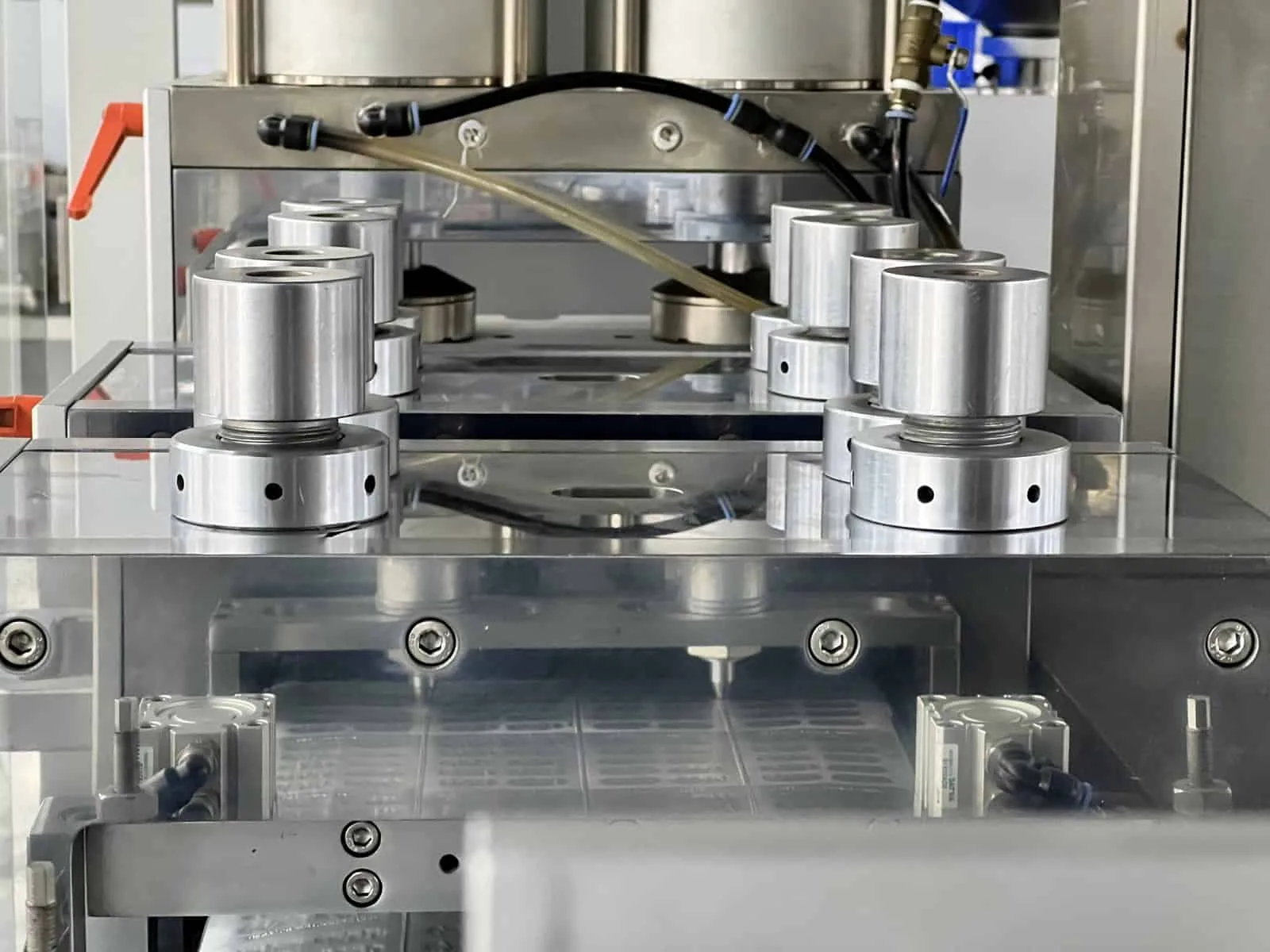 Pharmaceutical Machinery1
