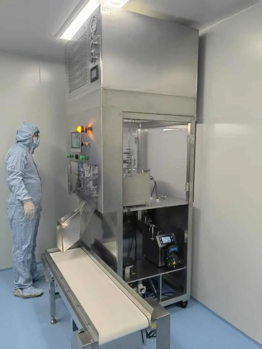 Infusion soft bag filling and sealing machine
