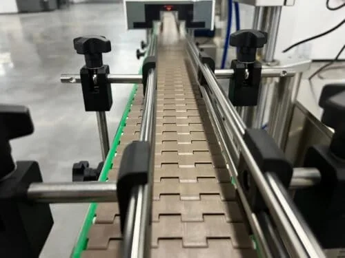 Sealing machine conveyor belt