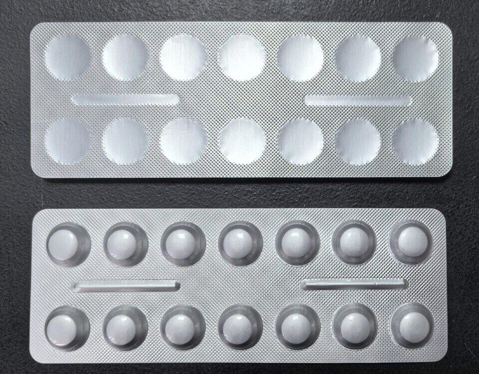 Comprimés sous blister en aluminium et plastique