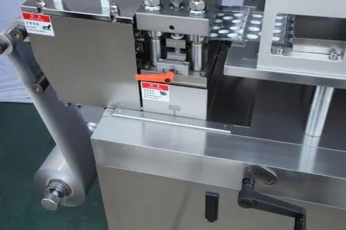 Molding station