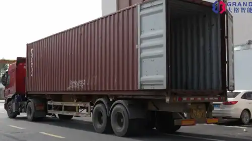 Then we use international standard trucks to transport wooden boxes to the port, and then transport them to the customer's country by sea or air.