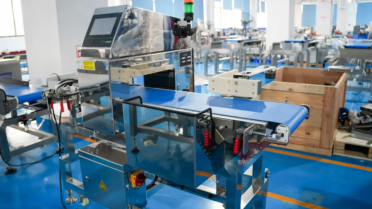 Factory photos - Multi-frequency testing machine